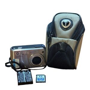 Vtg HP Photosmart R817 5.1MP Digital Camera 5x Optical Zoom Battery Case SD Card
